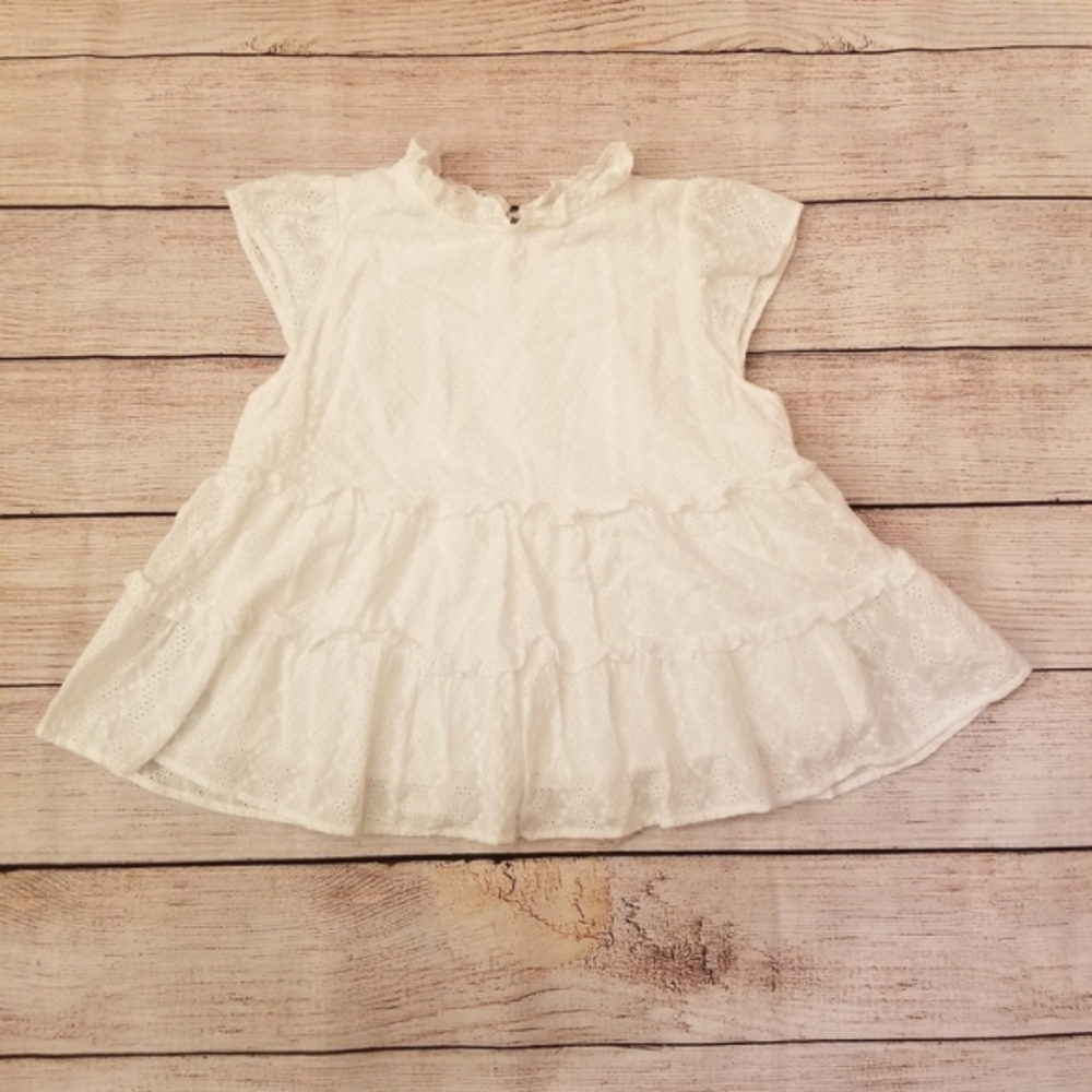 Jun & Ivy ruffle eyelet blouse